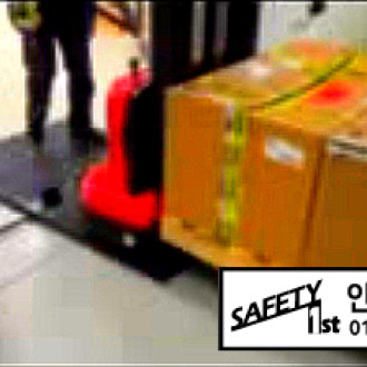 립헬모바일크레인 전동스태커용 방화 문턱 경사로 설치